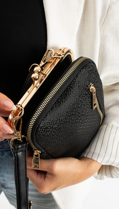 siyah küçük çanta