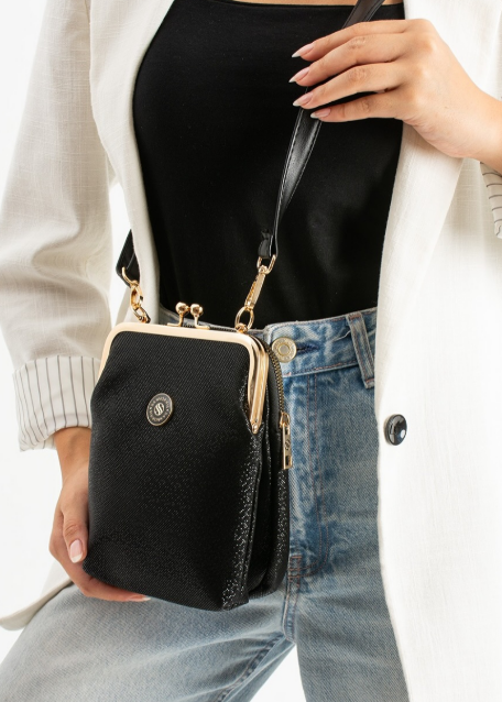 siyah küçük çanta