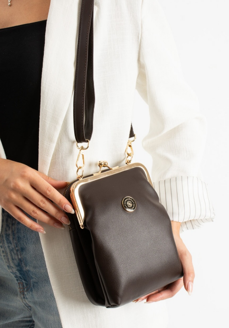 siyah küçük çanta